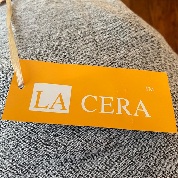 Gorgeous NWT LA CERA sweater. Gray Heather. Size XS.  So soft , and stylish❤️ - Picture 3 of 6
